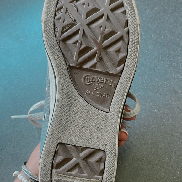 gray converse sneakers size 5 woman's, converse - Picture 3 of 4